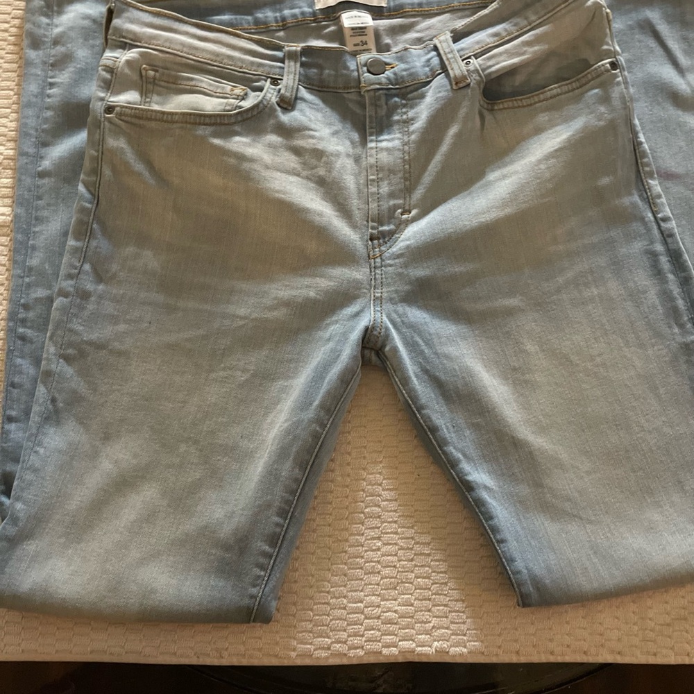 Men's Light Blue Jeans